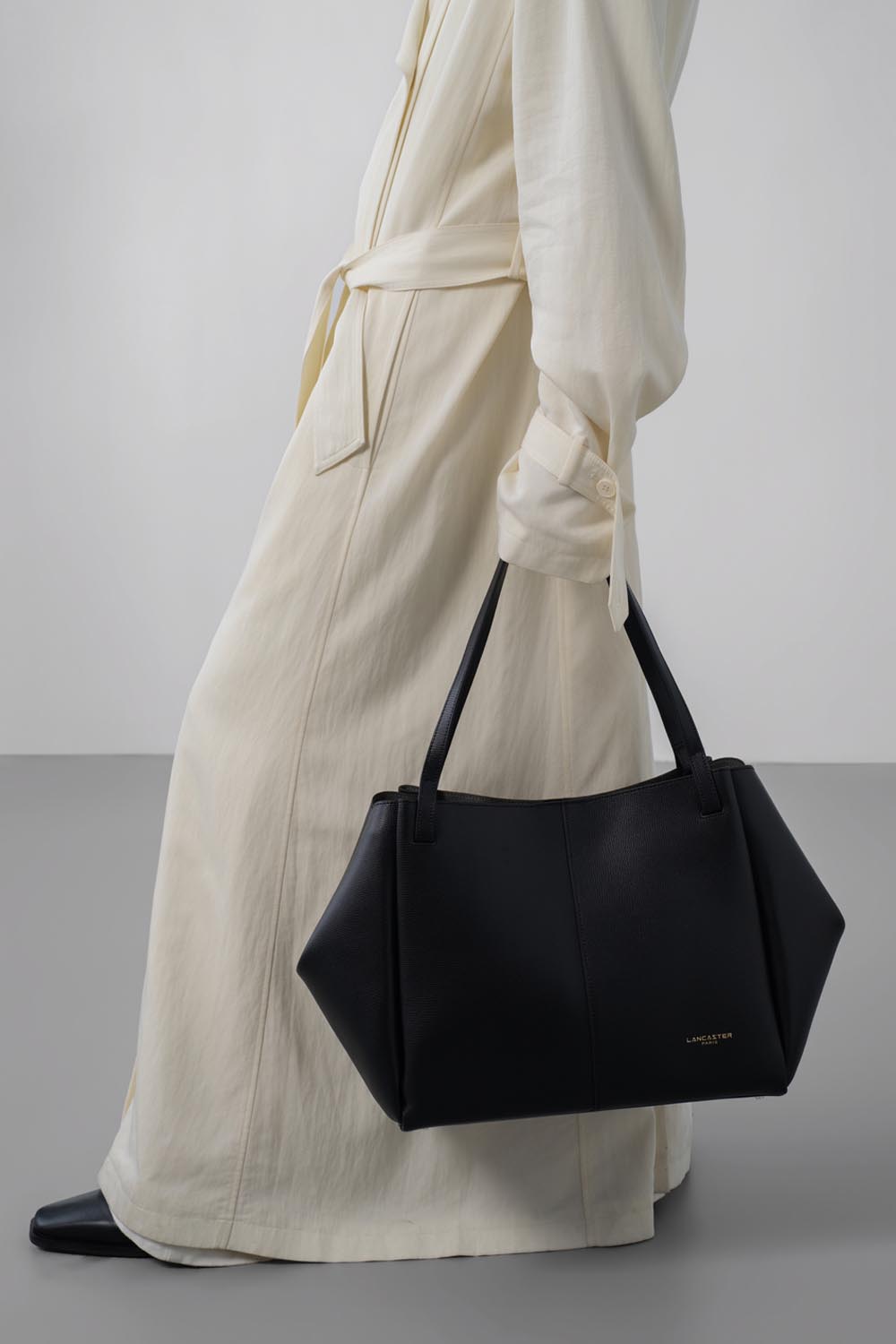 Noir - LANCASTER Très grand sac cabas épaule Sierra Haus