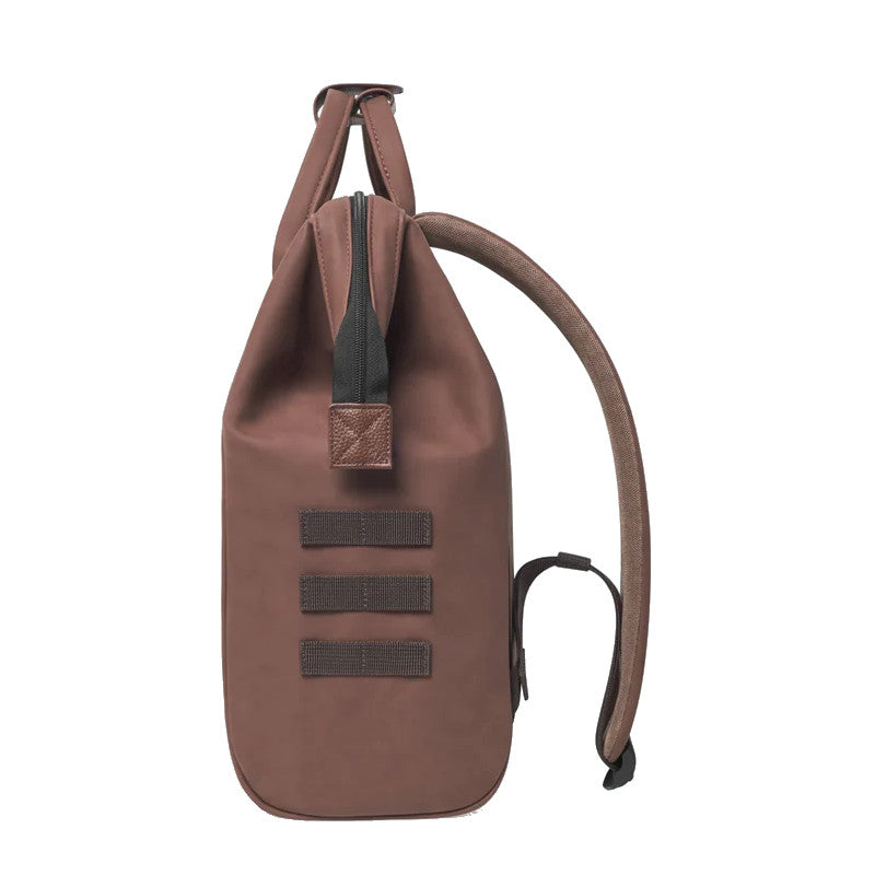 Sac à dos Cabaïa Adventurer Medium Carcassonne, porté