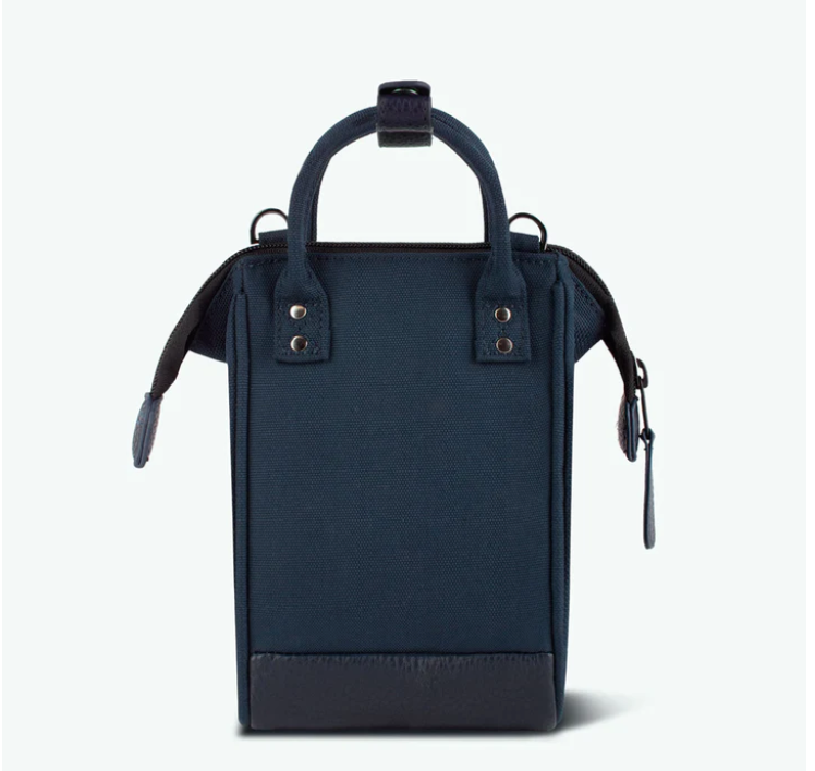Nano Bag Cabaïa Reykjavik, porté en bandoulière