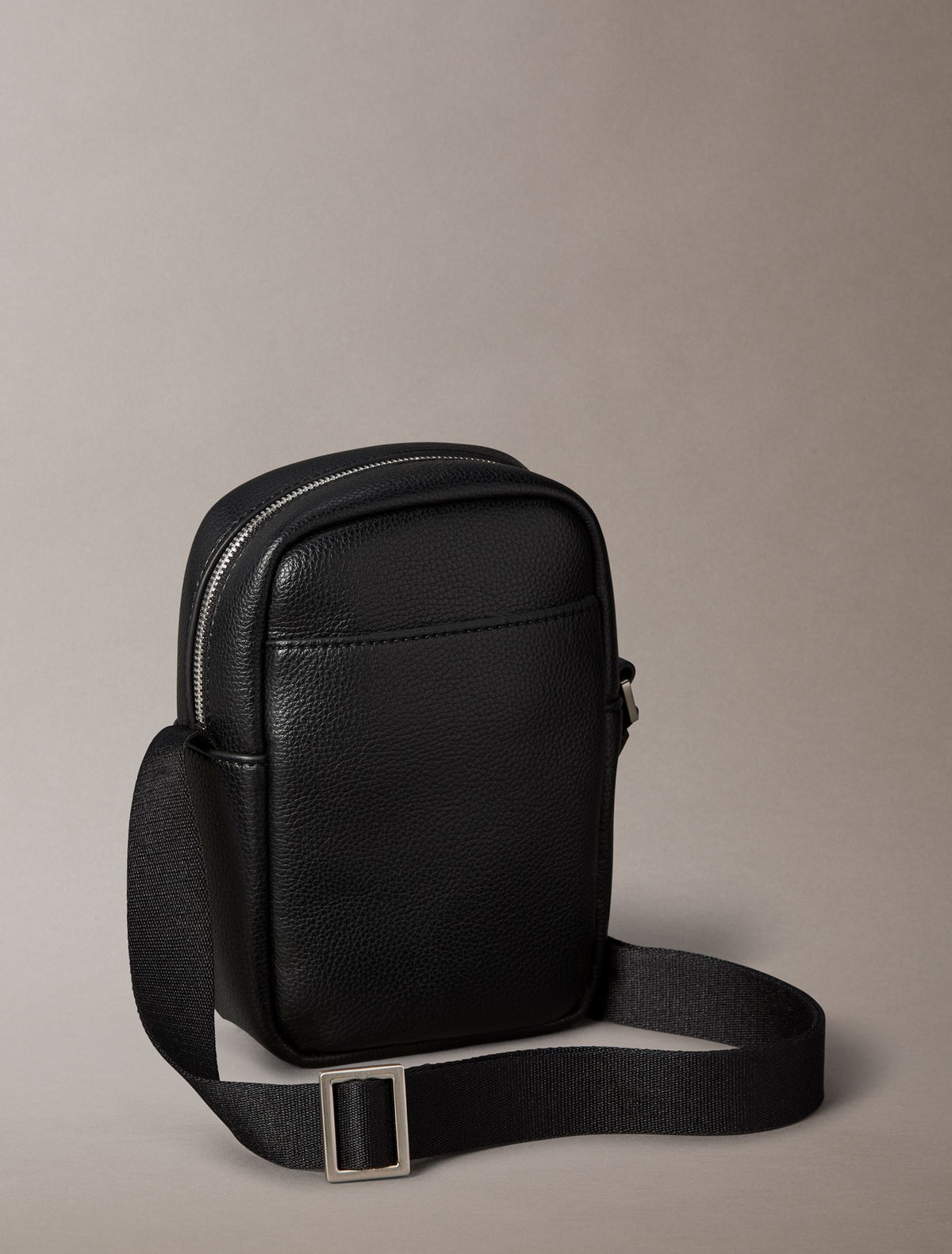 Noir - CALVIN KLEIN Sacoche Raised Logo slim
