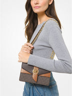 Brown/Acorn - Petit sac à bandoulière Greenwich en cuir saffiano à couleurs contrastées avec logo